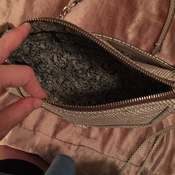 Rebecca Minkoff Rare MAC Crossbody - Picture 5 of 5